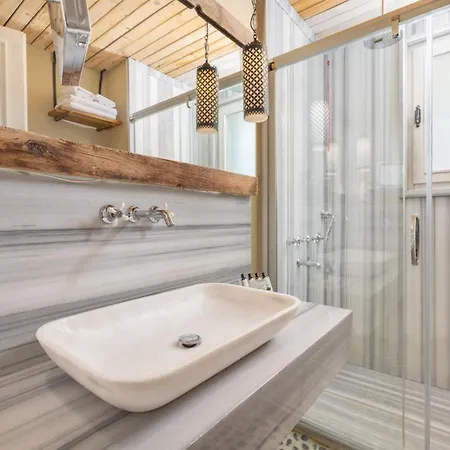 Hotel Unique-boutique Class - Adults Only 3*